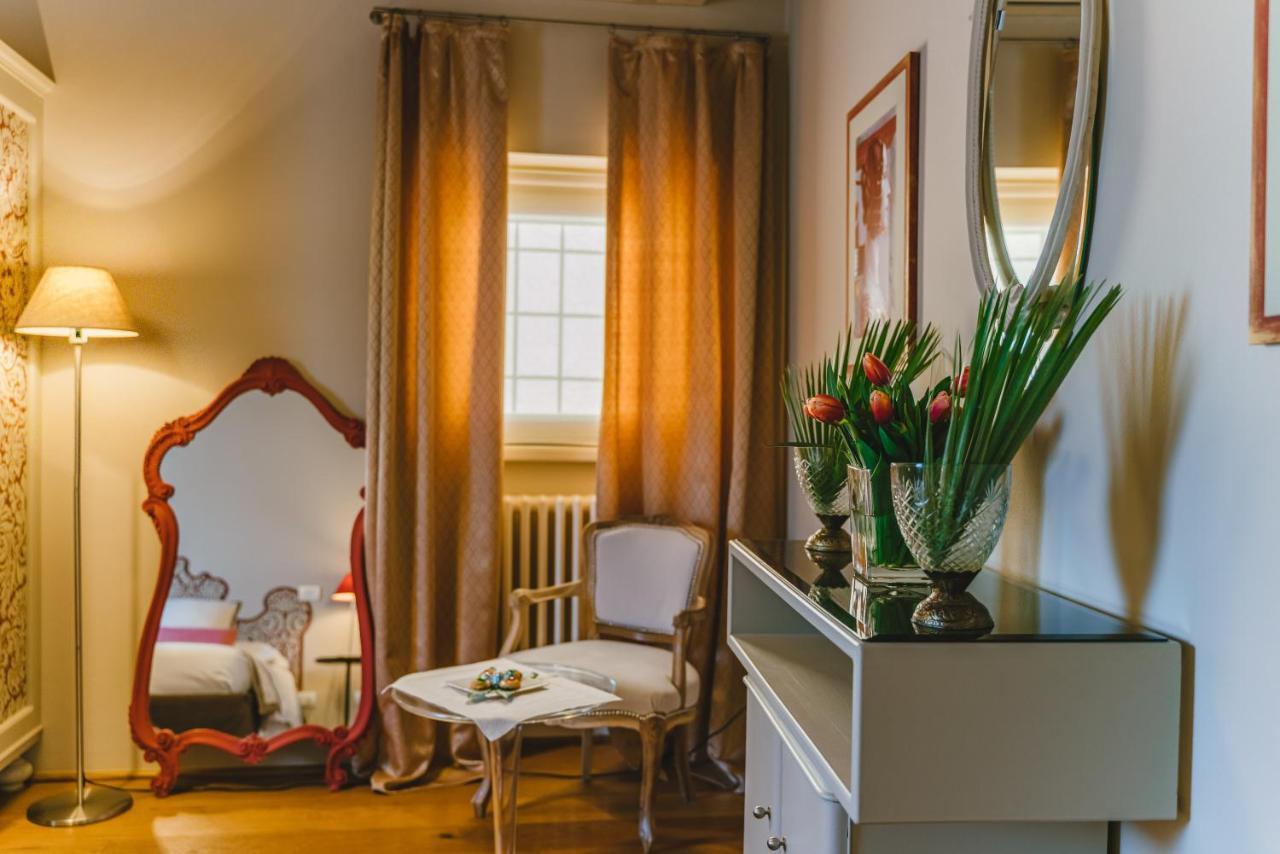 Duchess Boutique De Charme Bed & Breakfast Florence Exterior photo