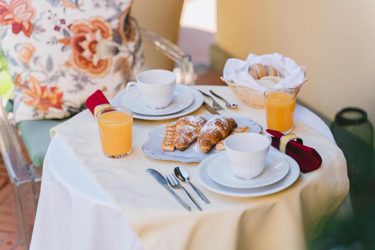 Duchess Boutique De Charme Bed & Breakfast Florence Exterior photo